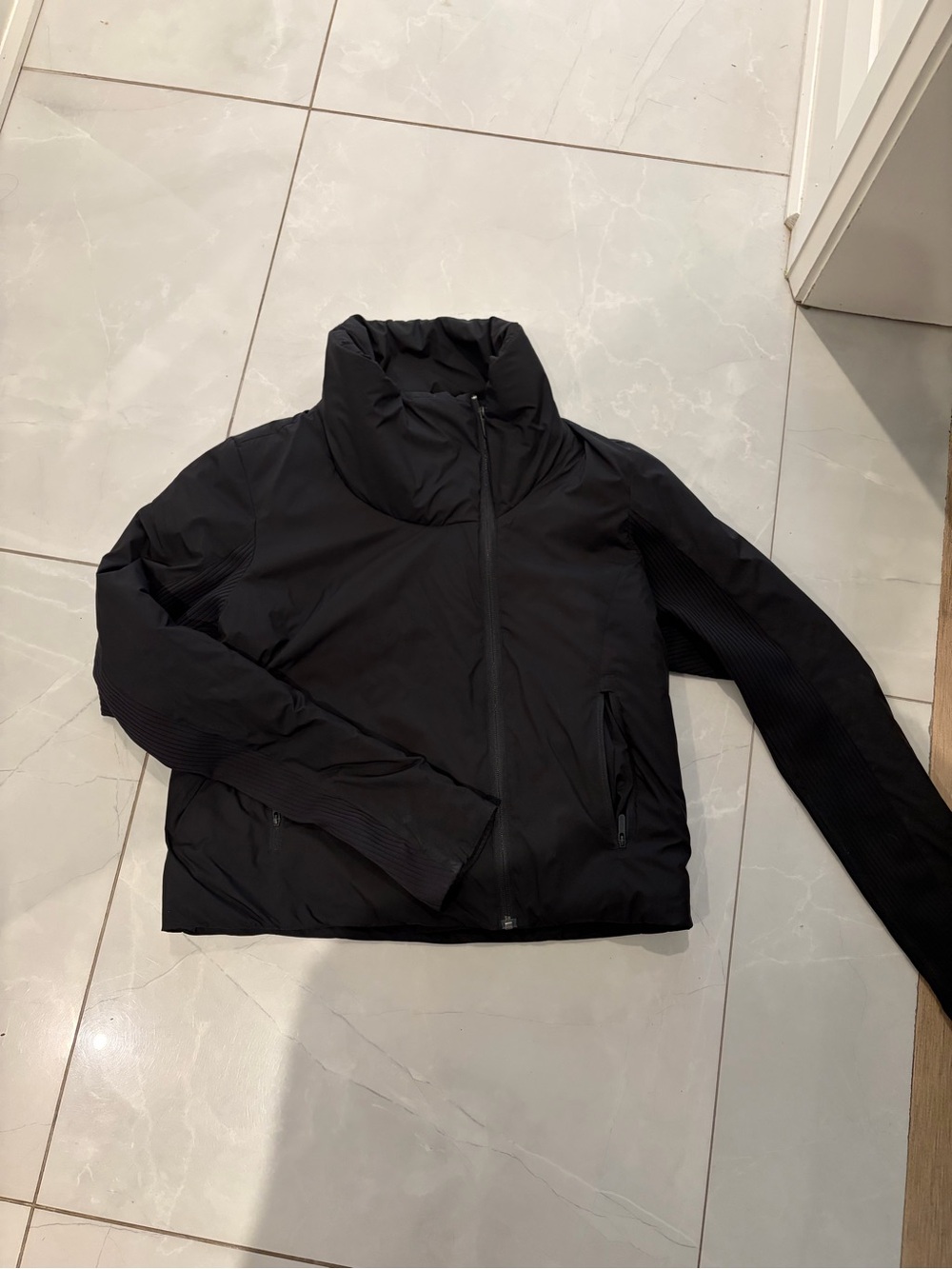 lululemon athletica sleek city jacket